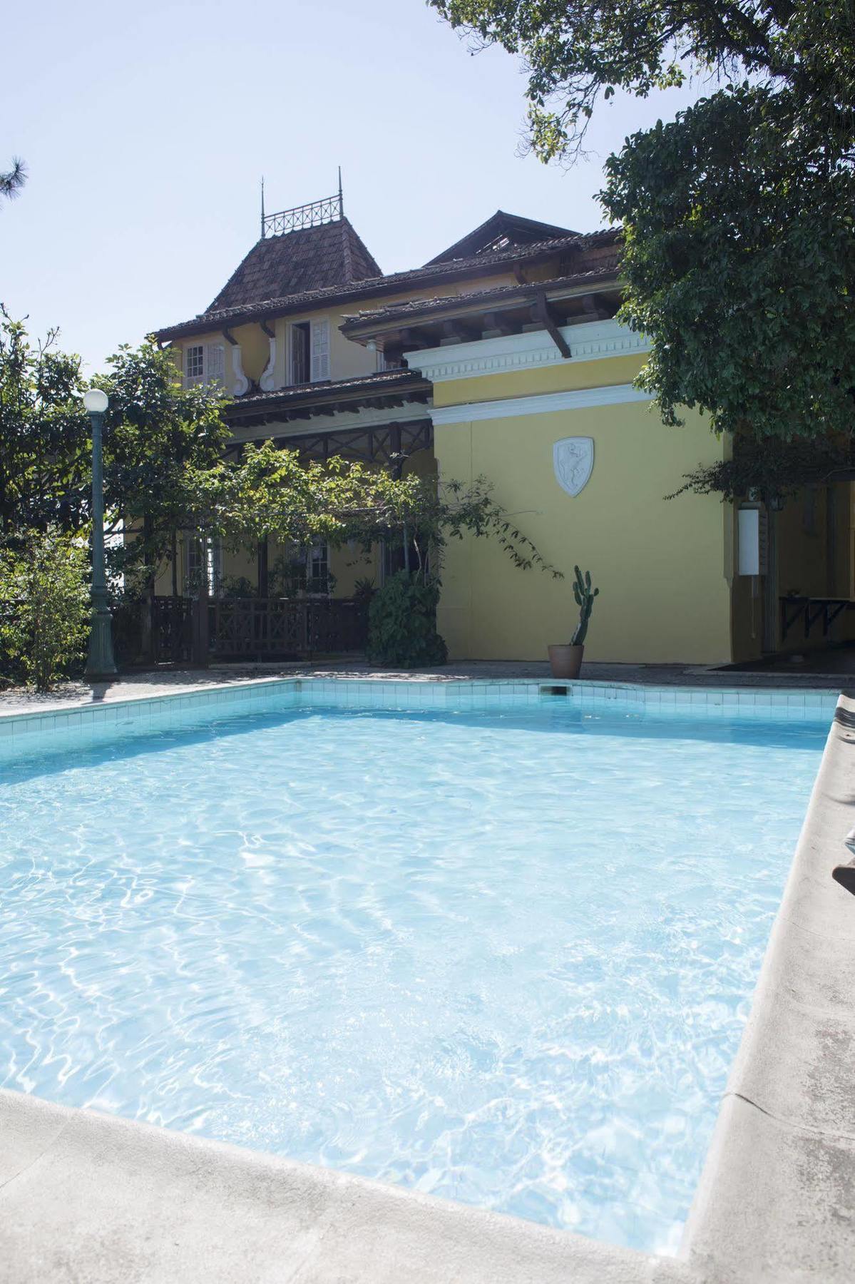 Almirante Hotel